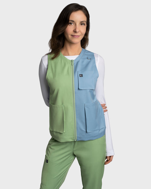 Model: 5'7 - 127lbs | Size: S