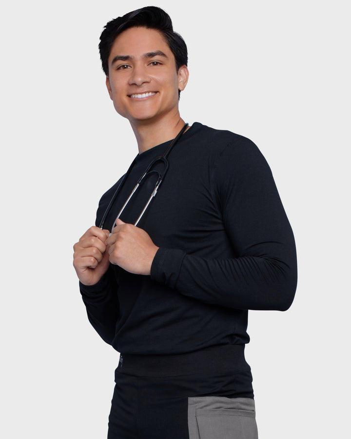 Model: 5'11 - 175lbs | Size: M